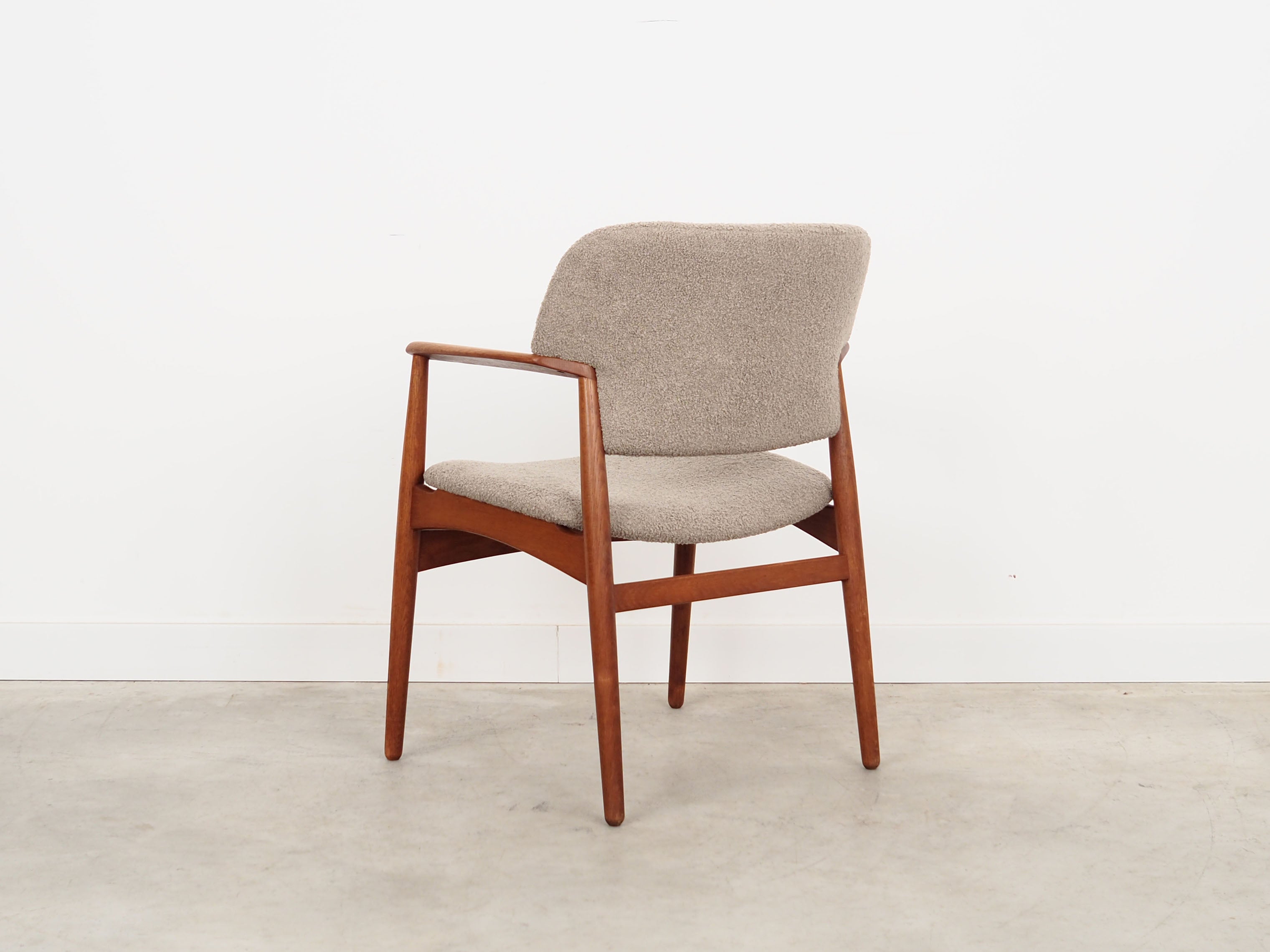1960s_Oak_Armchair_by_Ejner_Larsen_Aksel_Bender_Madsen_for_Fritz_Hansen_Danish_Modern_Design