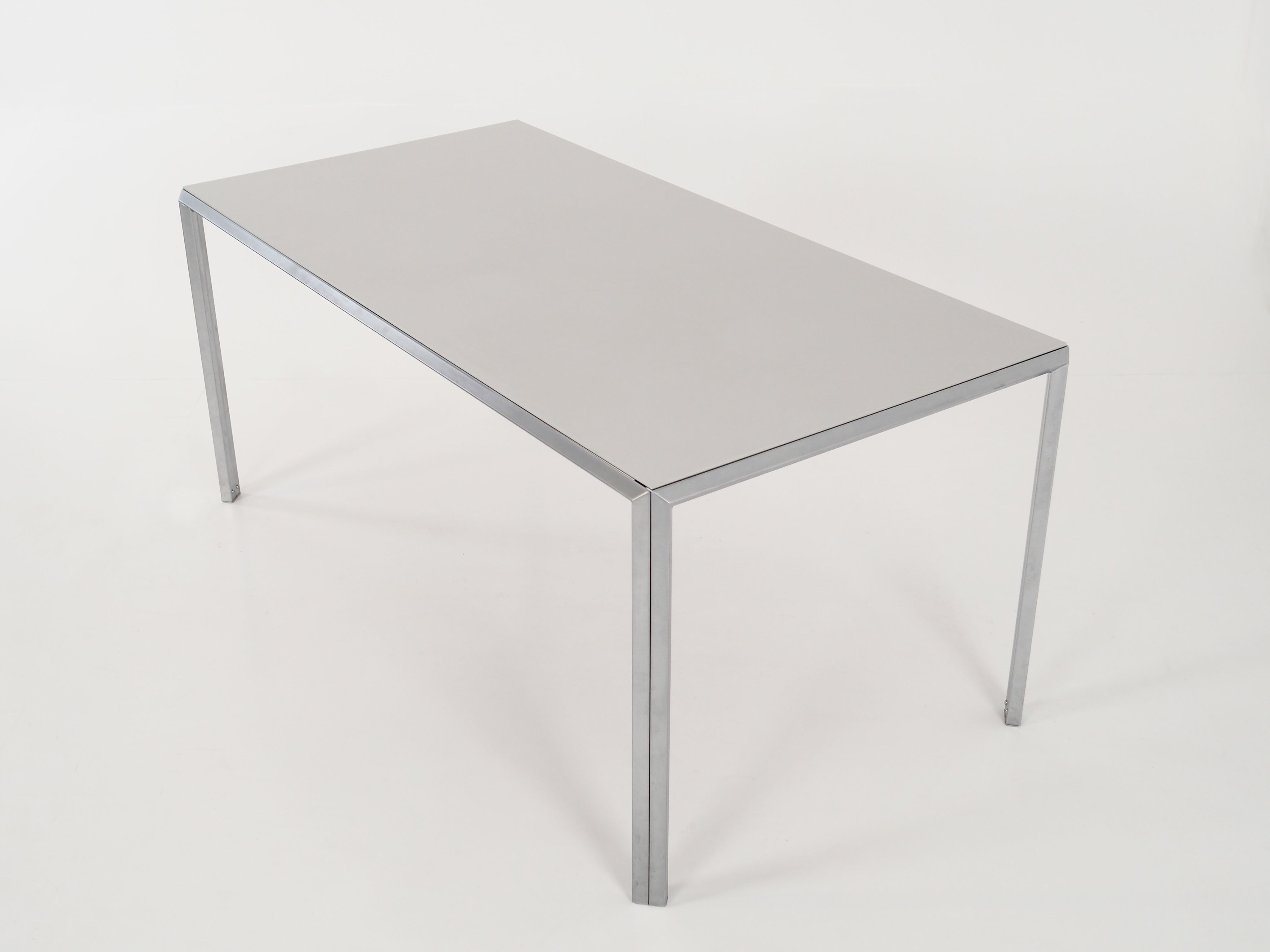 Aluminium_desk,_Scandinavian_design,_1980s,_manufacture:_Montana_Furniture