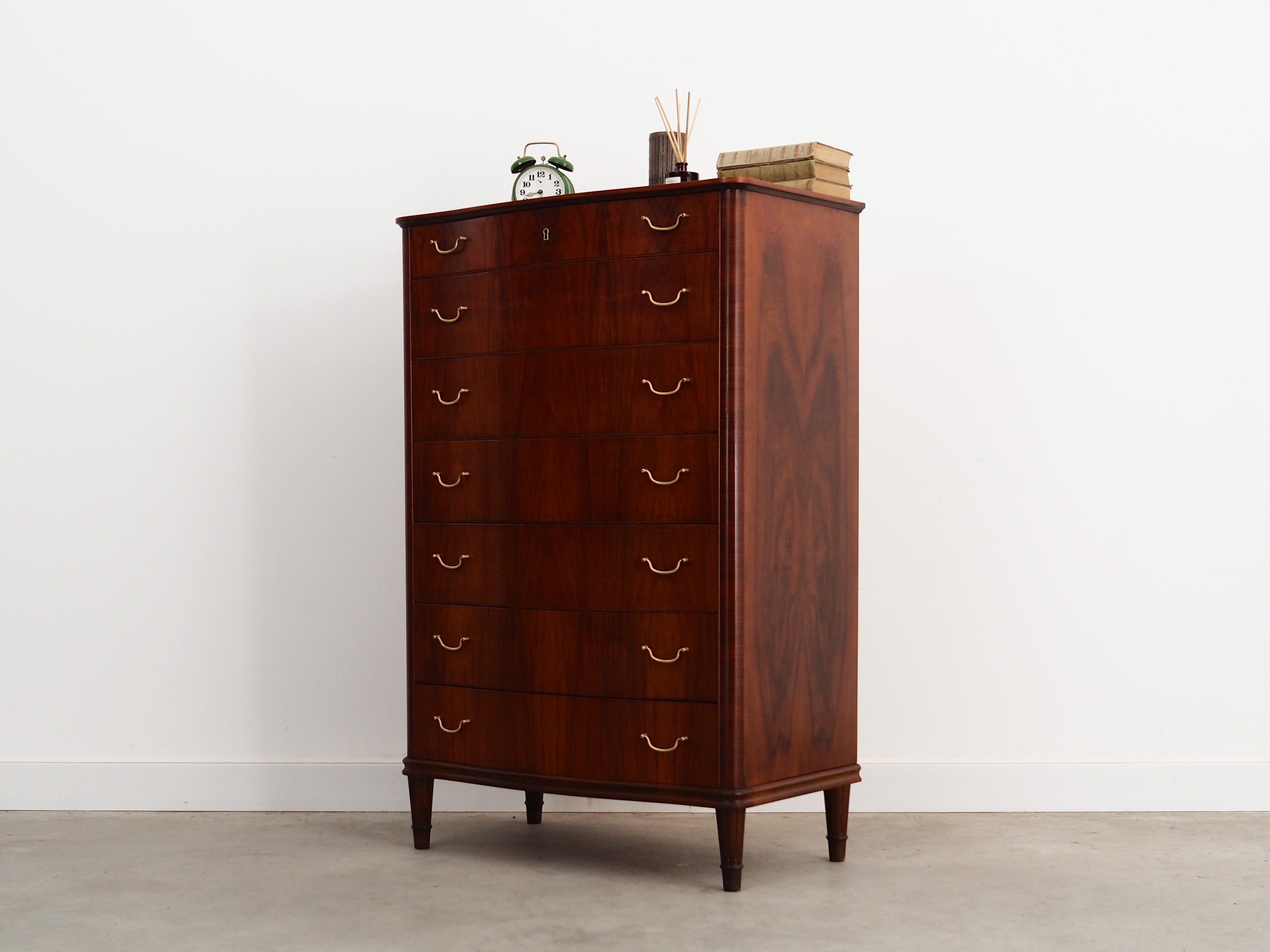 Walnut_chest_of_drawers,_Danish_design,_1960s,_production:_Denmark