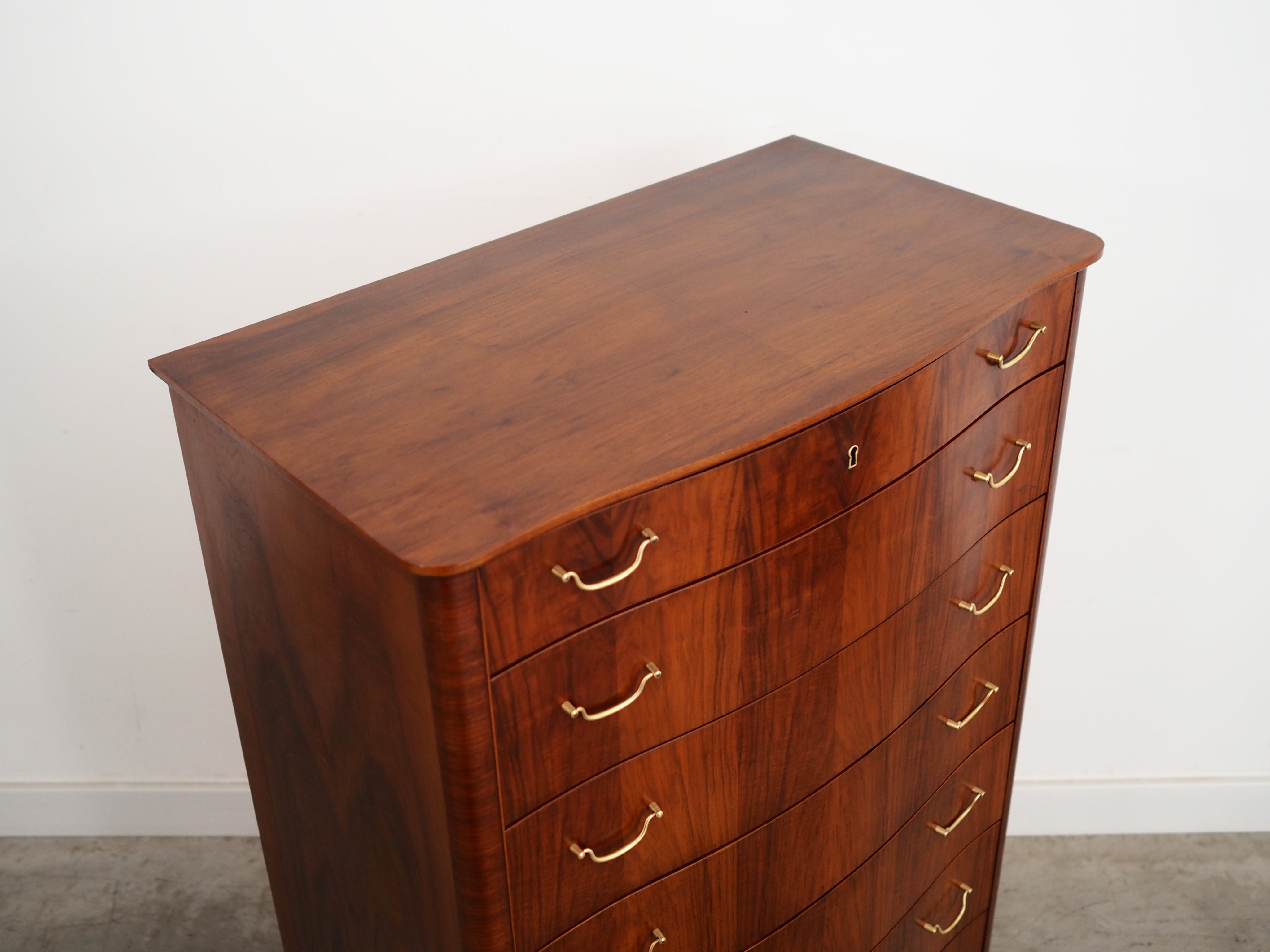 Walnut_chest_of_drawers,_Danish_design,_1960s,_production:_Denmark