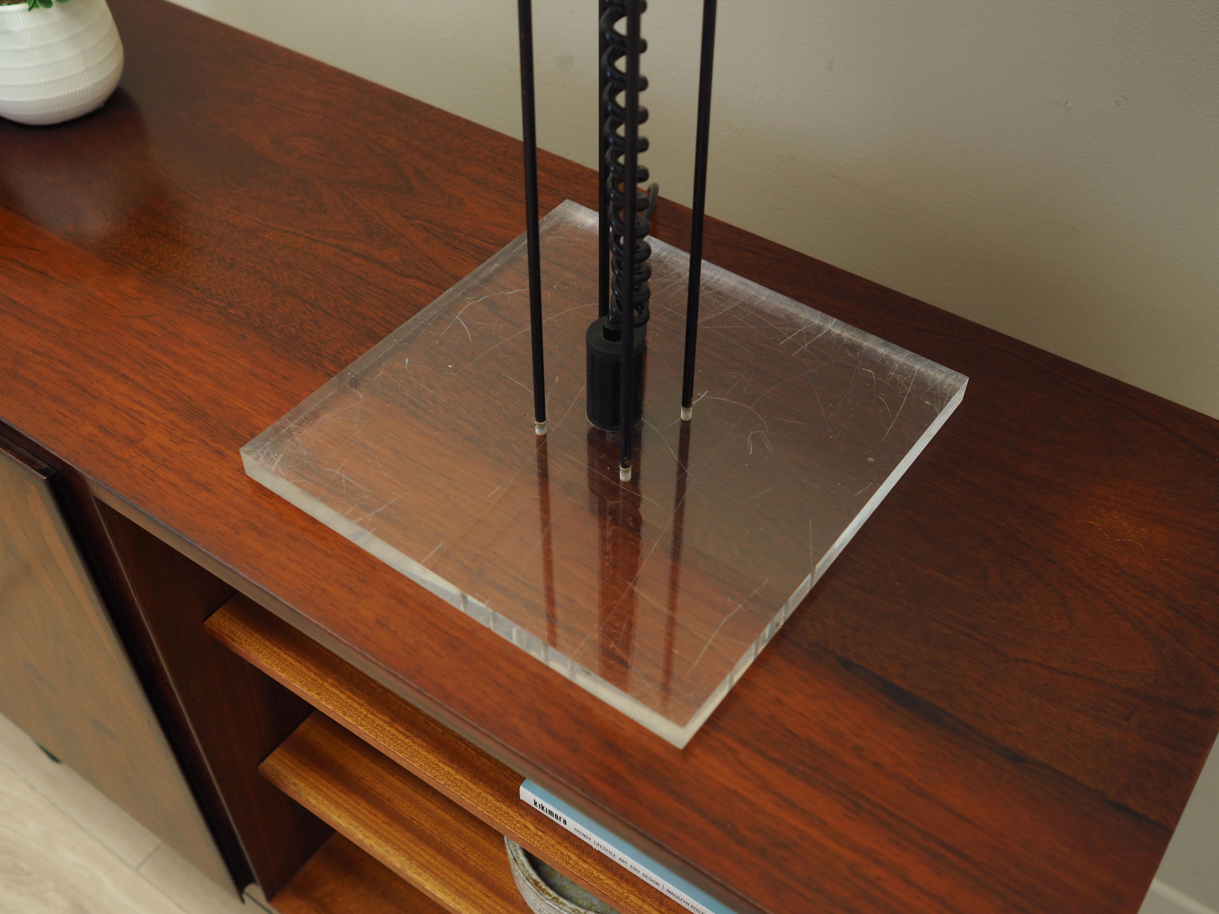 Desk_lamp,_Danish_design,_1970s