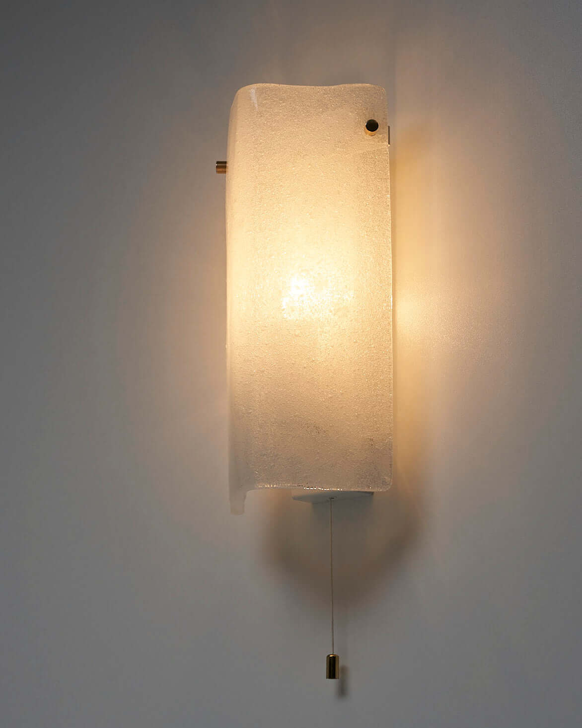 Triangular_Prism_Glass_Sconce_Kalmar