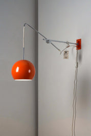 Adjustable_Wall_Lamp_with_Sphere_Cosack