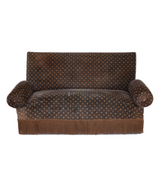 Alsatian_sofa_in_moir_silk_velvet