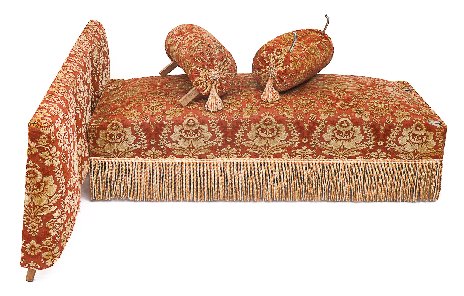 Alsatian_velvet_sofa