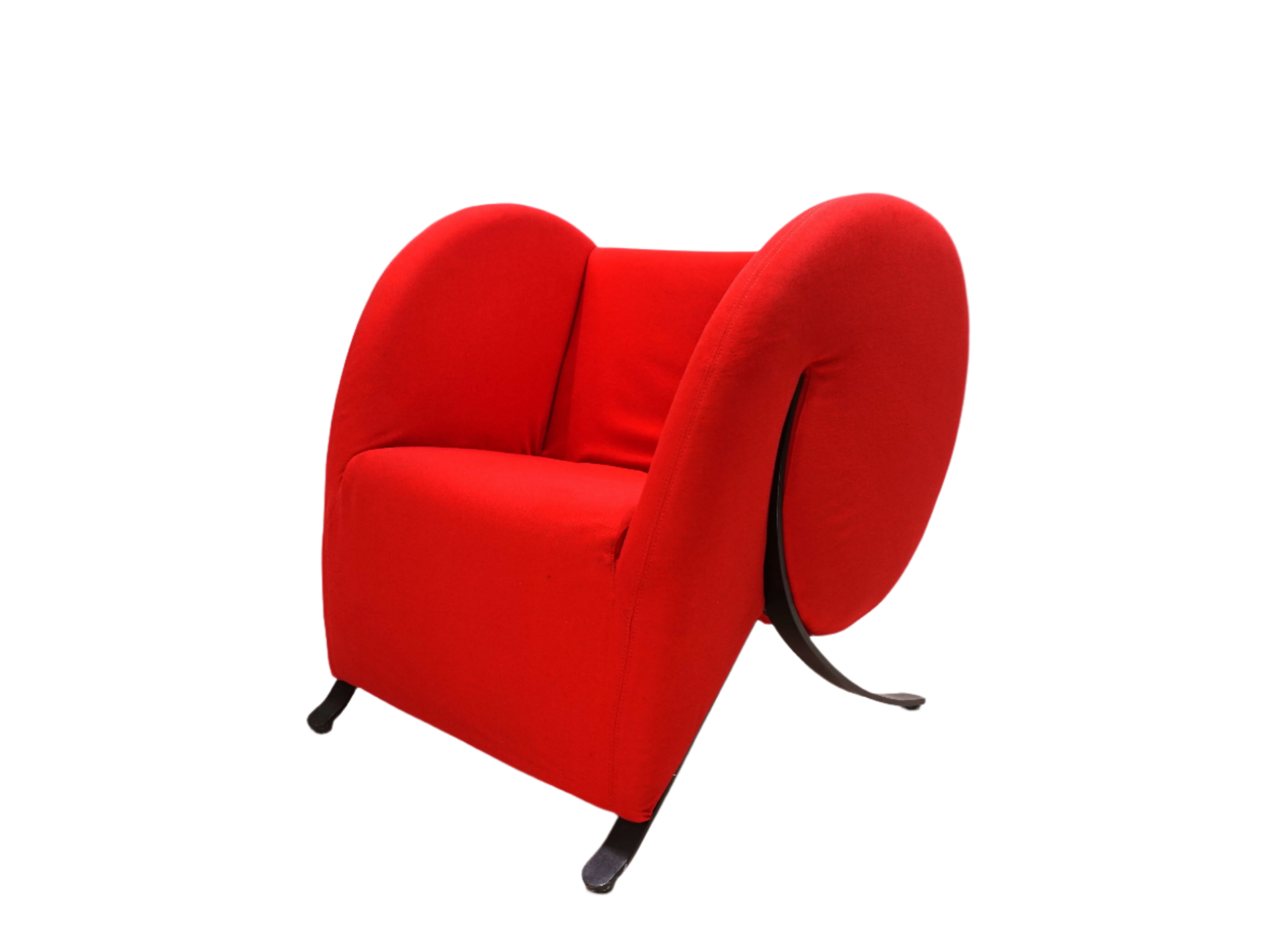 Arflex_Virgola_lounge_chair_by_Jaacov_Kaufman_from_1991