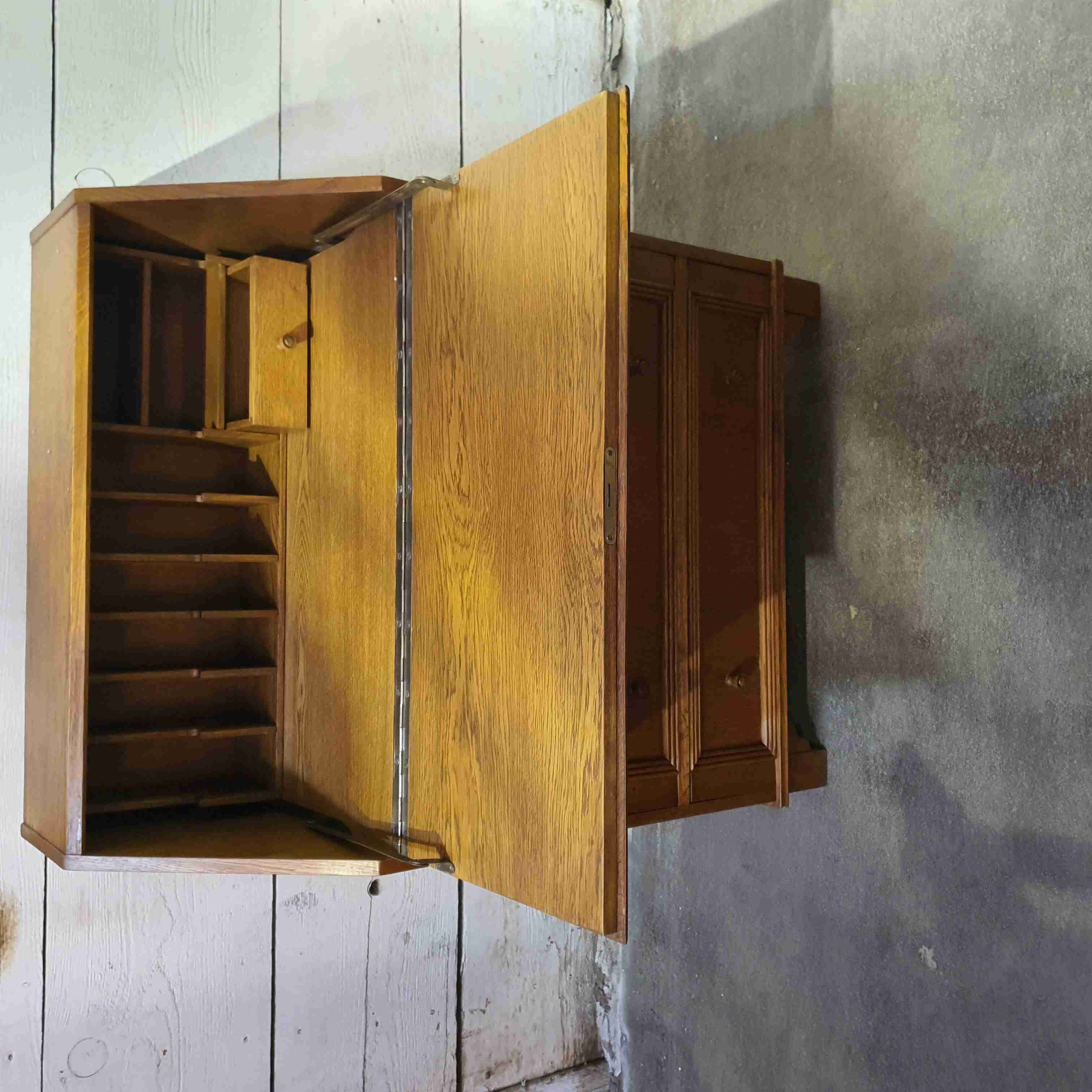 Art_Deco_Cabinet_1940s