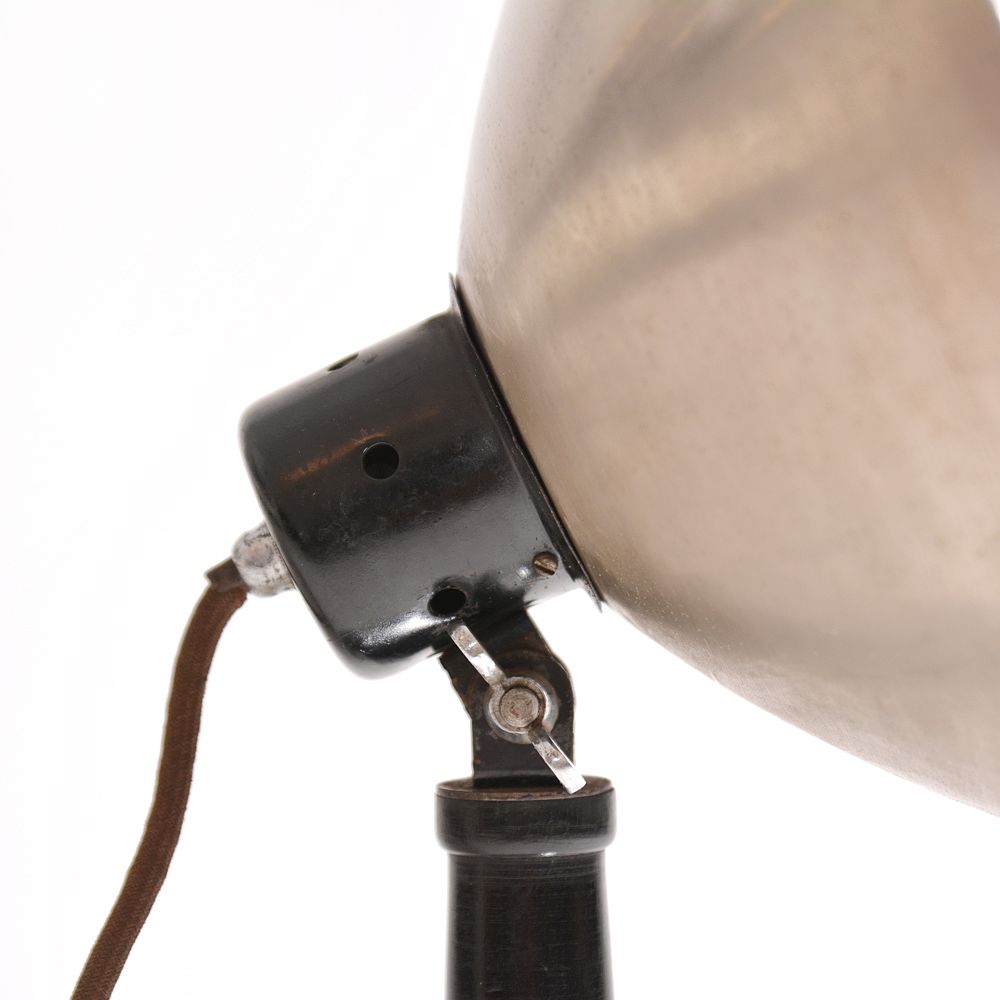 Art_Deco_Table_Lamp_In_Chrome_Czechoslovakia_Circa_1920s