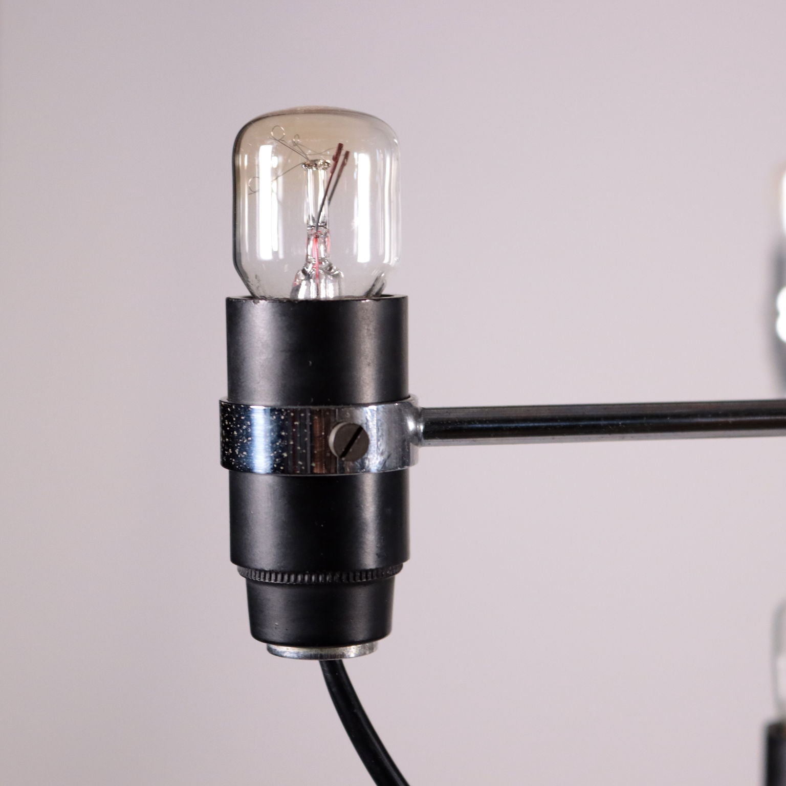 Arteluce_2097_30_Lamp_Vintage_Design_Gino_Sarfatti_Aluminium_Metal_1960s