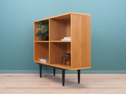 Ash_bookcase_in_Danish_design_1970s