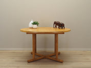 Ash_round_table_Danish_design_1960s_production_Denmark