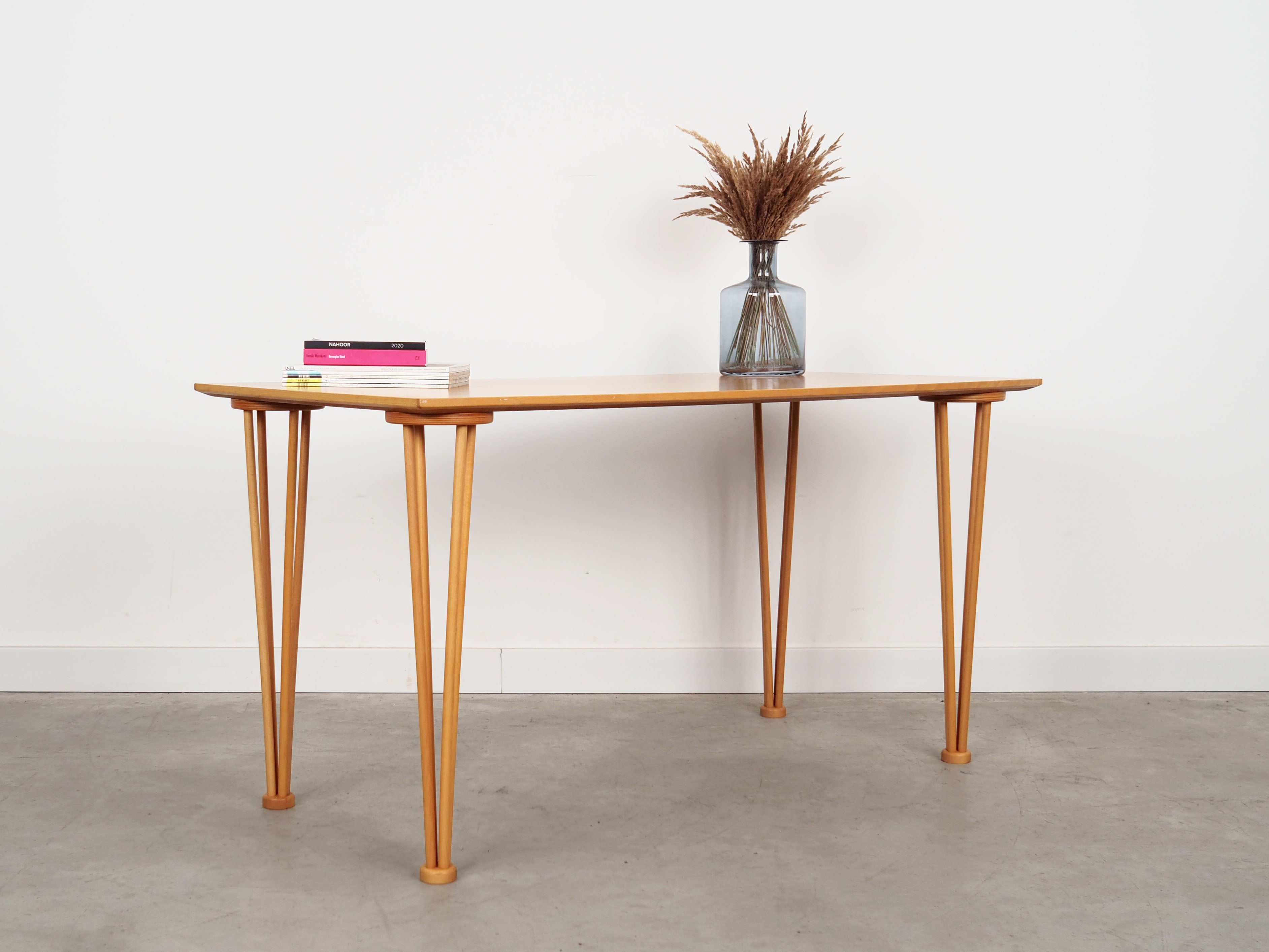 Ash_table_Danish_design_from_1970s_production_Denmark