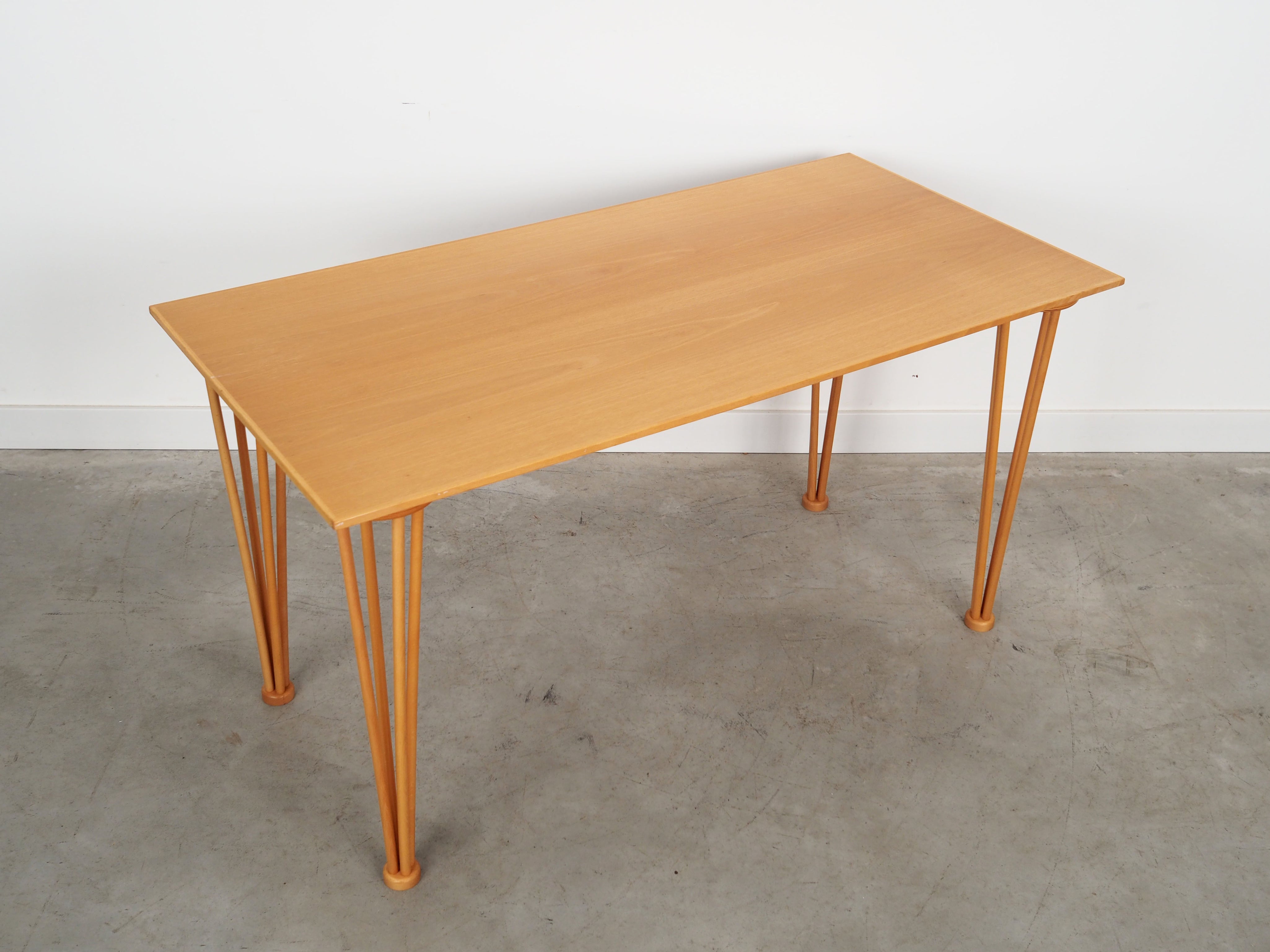 Ash_table_Danish_design_from_1970s_production_Denmark