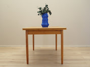 Ash_table_in_Danish_design_from_1970s_production_Denmark