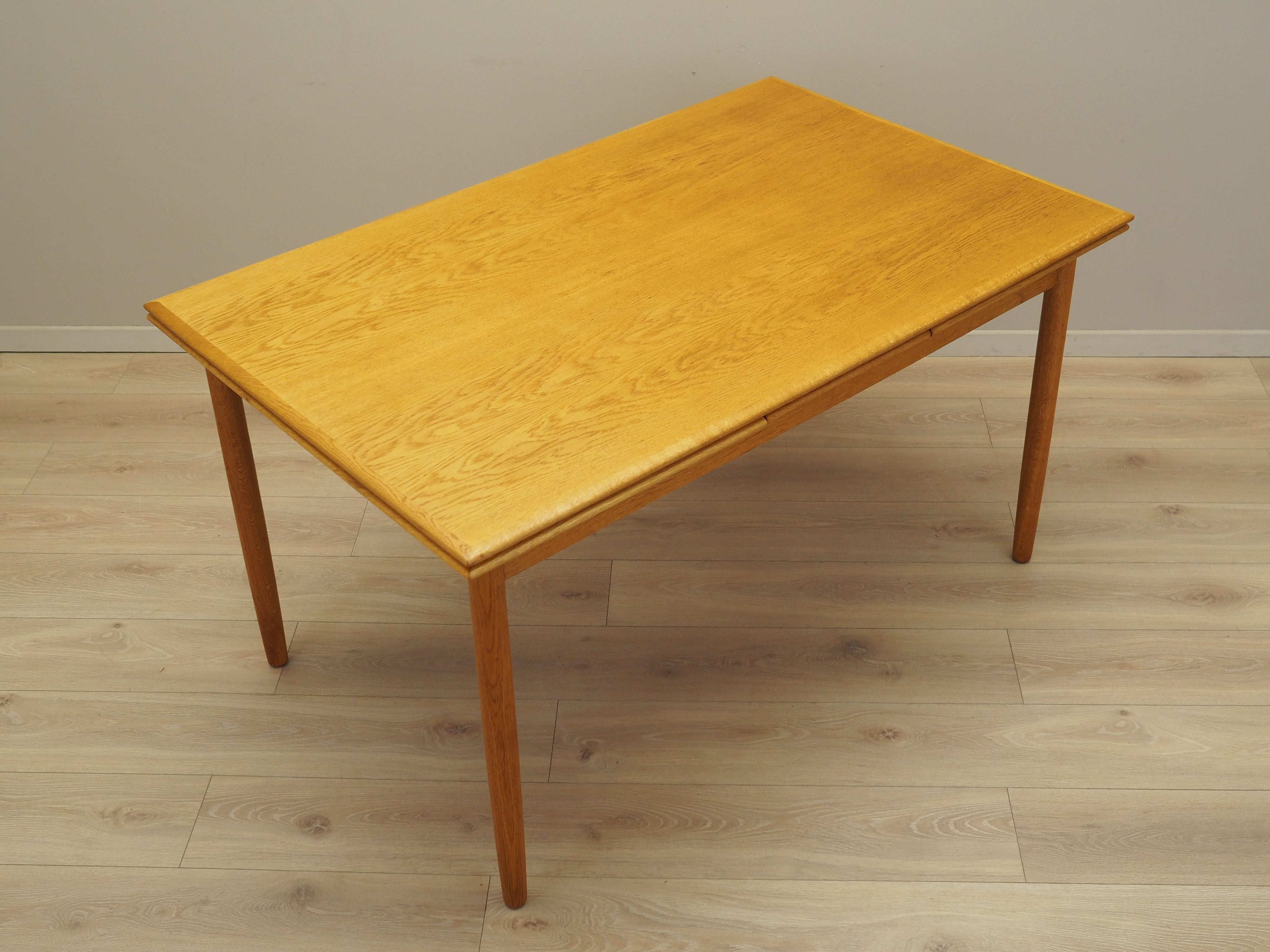 Ash_table_in_Danish_design_from_1970s_production_Denmark