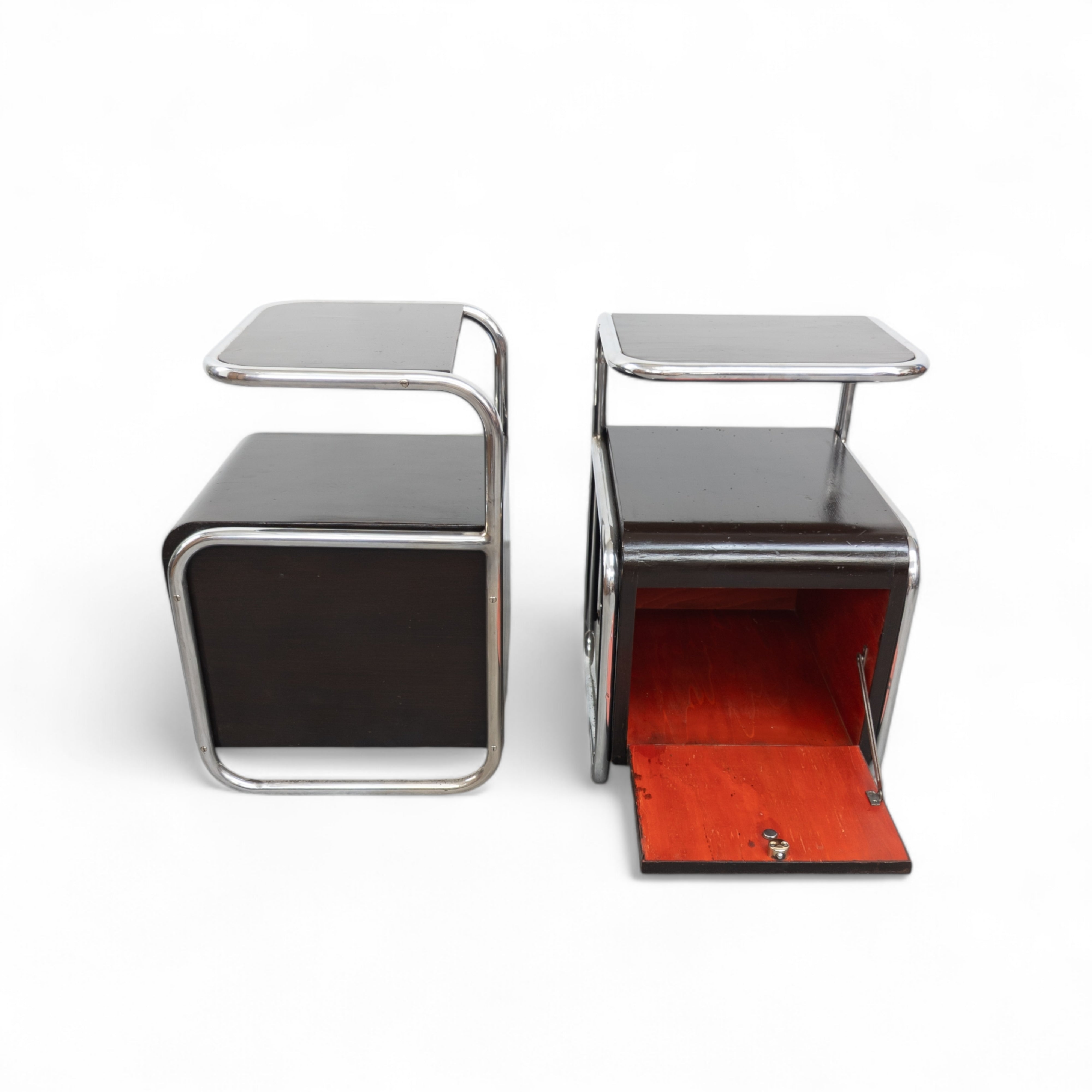 Bauhaus_tubular_steel_night_stands_Hynek_Gottwald_1930s
