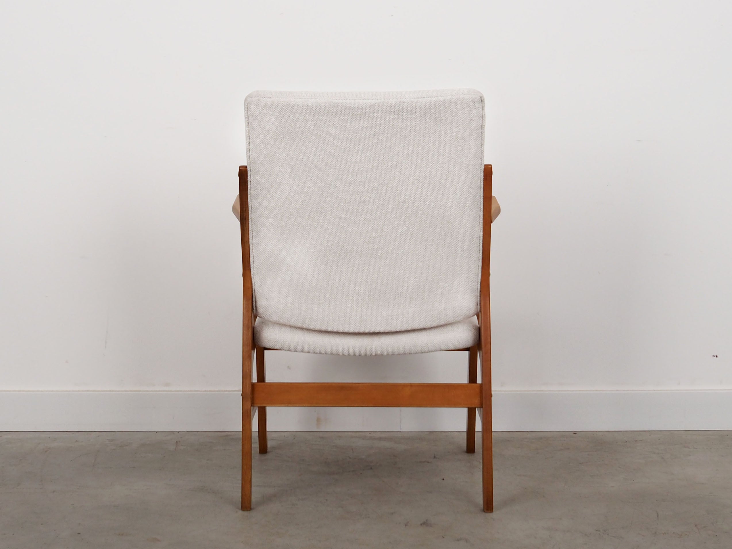 Beech_armchair_Scandinavian_design_1960s_designer_Arne_Hovmand_Olsen_manufacture_A._R._Klingenberg_Son