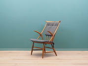 Beech_chair_Danish_design_1960s_designer_Illum_Wikkels_manufacture_Niels_Eilersen