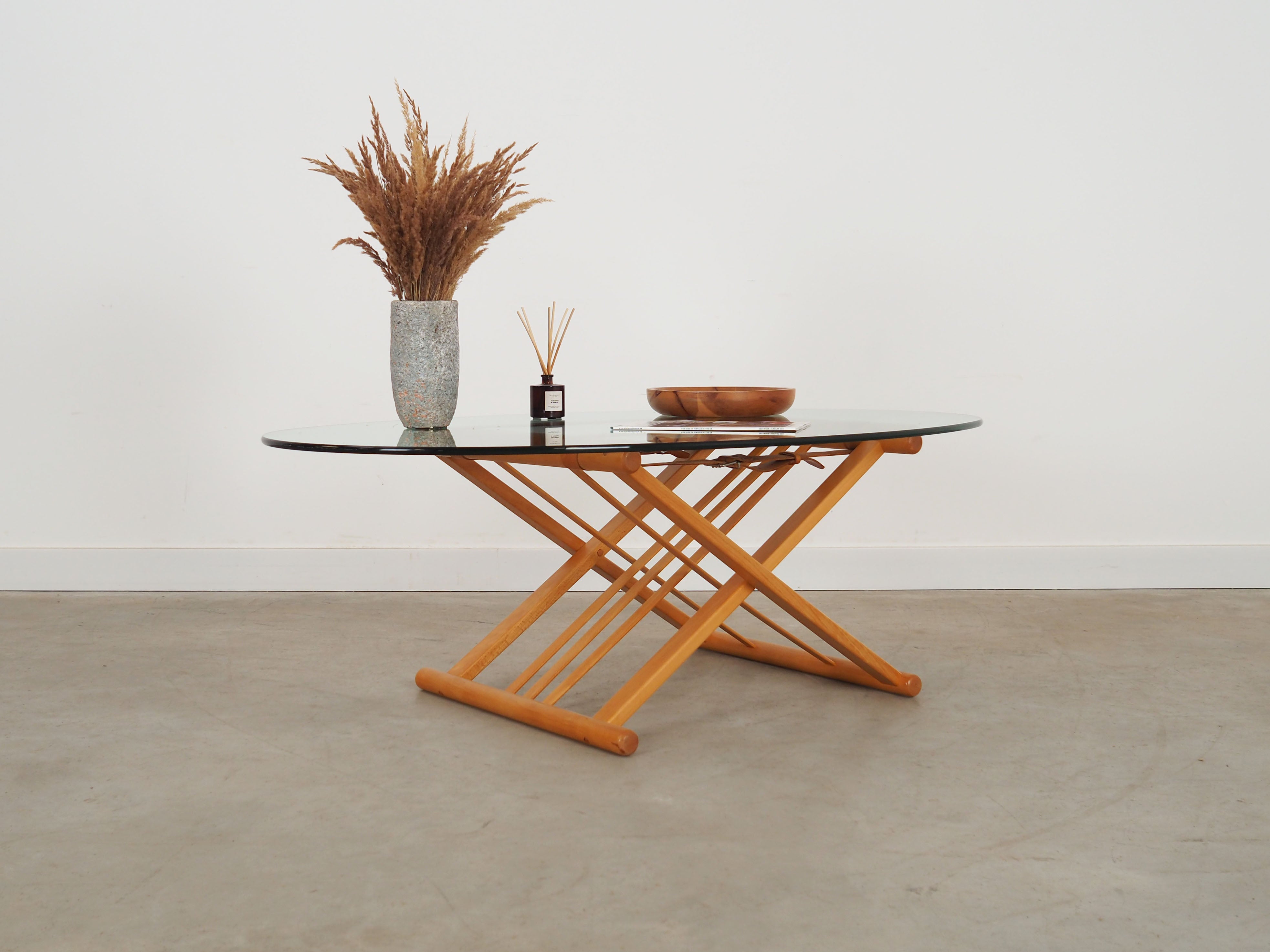 Beech_coffee_table_Danish_design_1990s_designer_Andreas_Hansen_production_Haslev_M_belsnedkeri