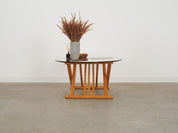 Beech_coffee_table_Danish_design_1990s_designer_Andreas_Hansen_production_Haslev_M_belsnedkeri