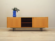 Beech_sideboard_Danish_design_1970s_production_Skovby_M_belfabrik