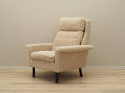 Beige_armchair_Danish_design_1960s_designer_Arne_Vodder_manufacturer_Fritz_Hansen