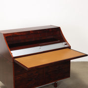 Bernini_Writing_Desk_Design_Gianfranco_Frattini_Italy_1960s