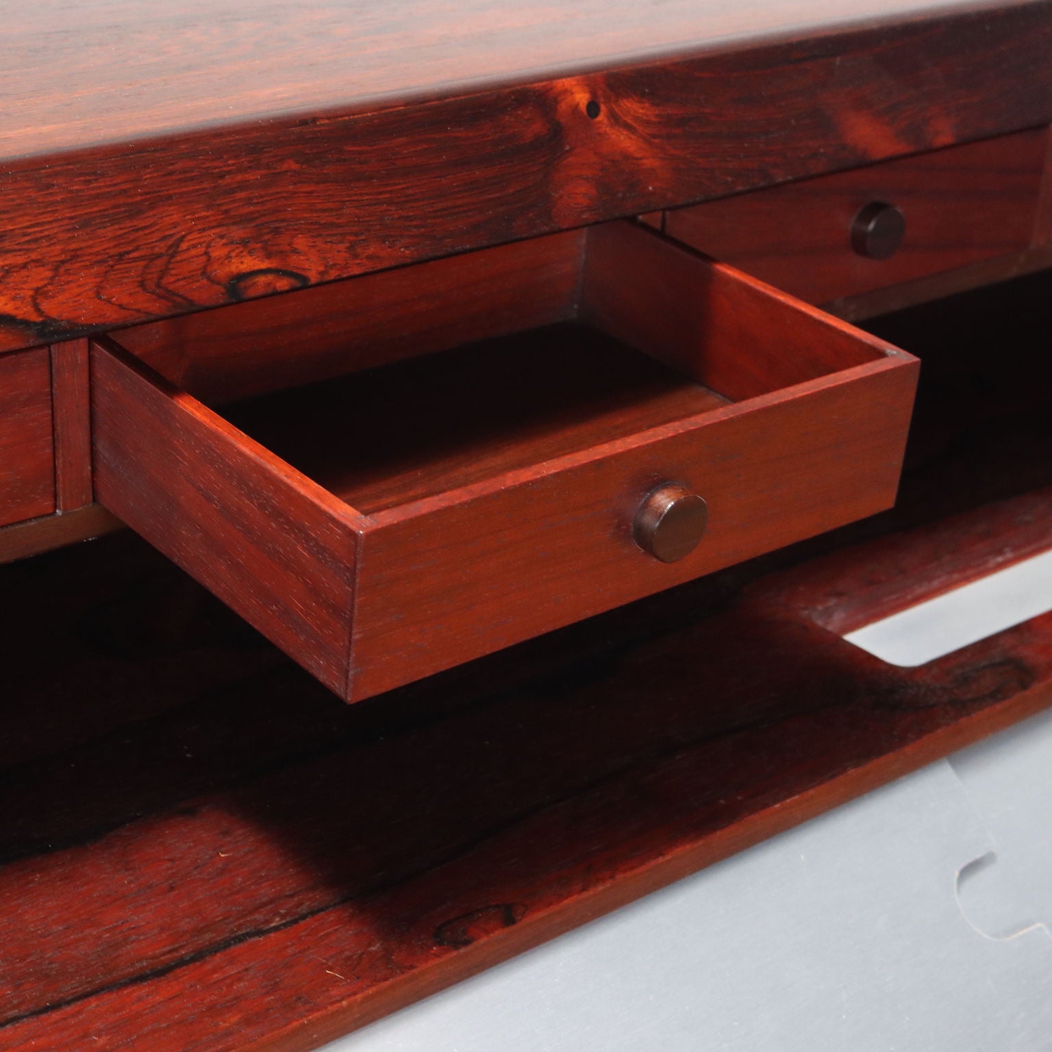 Bernini_Writing_Desk_Design_Gianfranco_Frattini_Italy_1960s