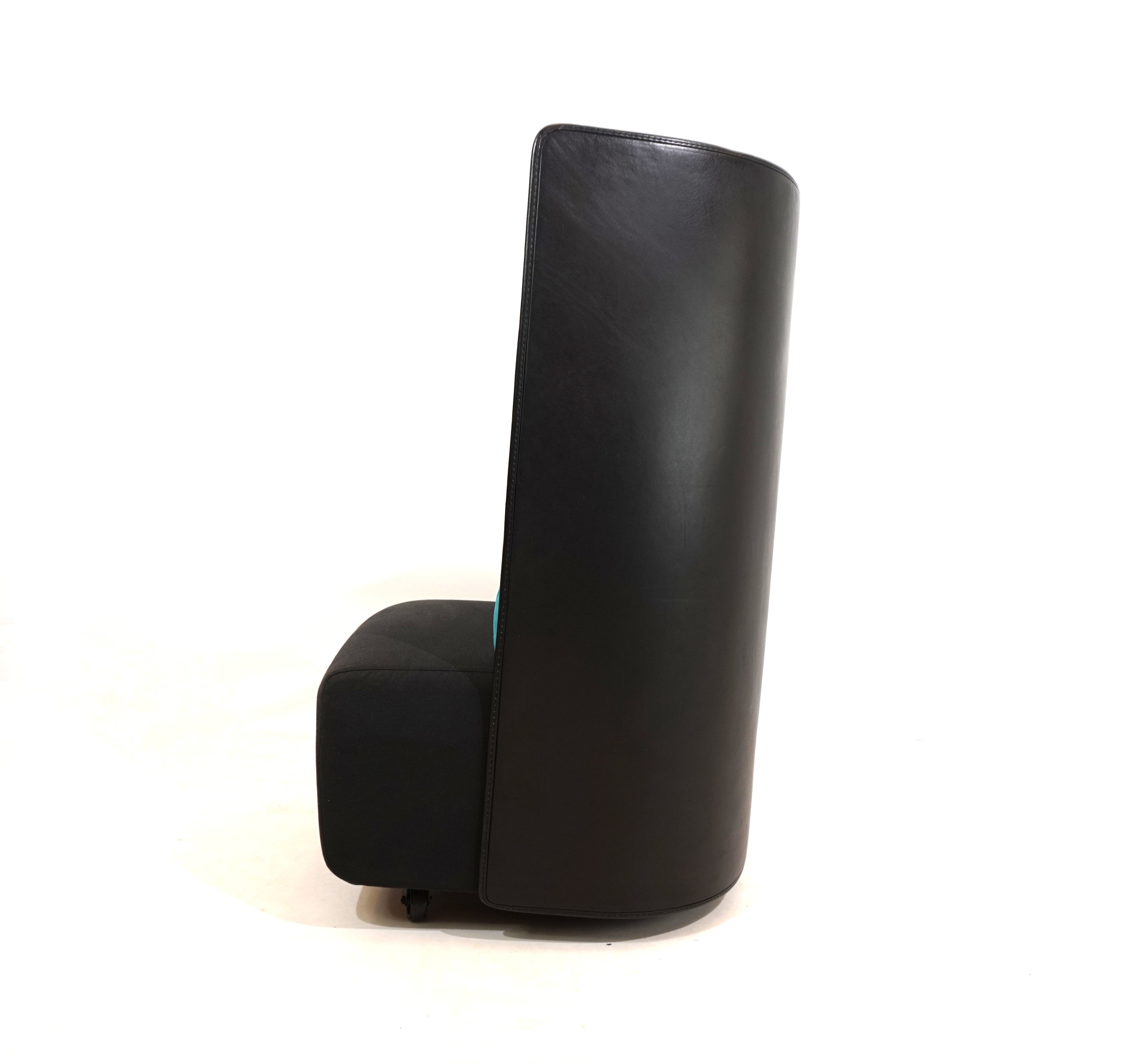 Black_Lounge_Char_by_Gionathan_de_Pas,_Donato_D'Urbino_&_Paolo_Lomazzi
