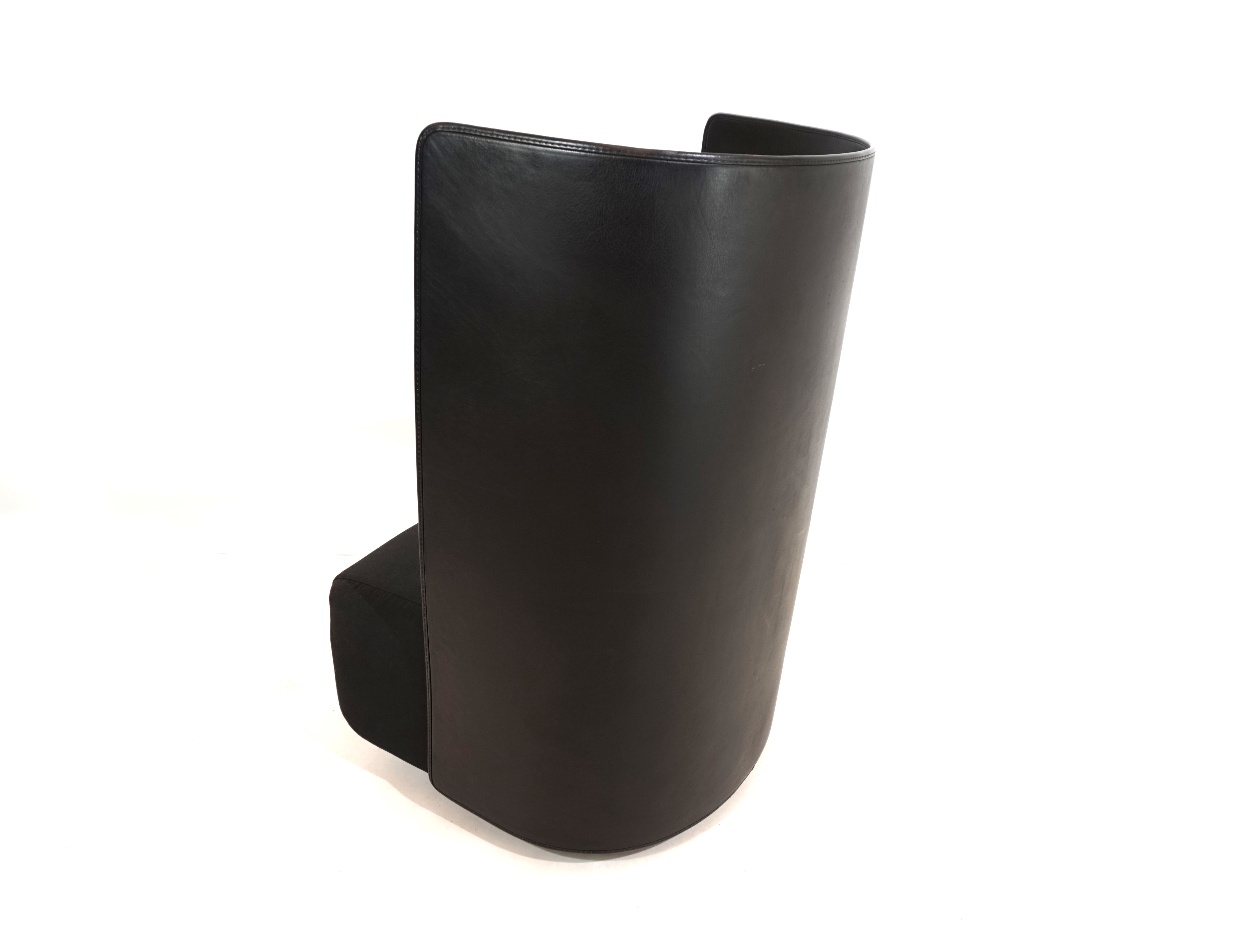 Black_Lounge_Char_by_Gionathan_de_Pas,_Donato_D'Urbino_&_Paolo_Lomazzi