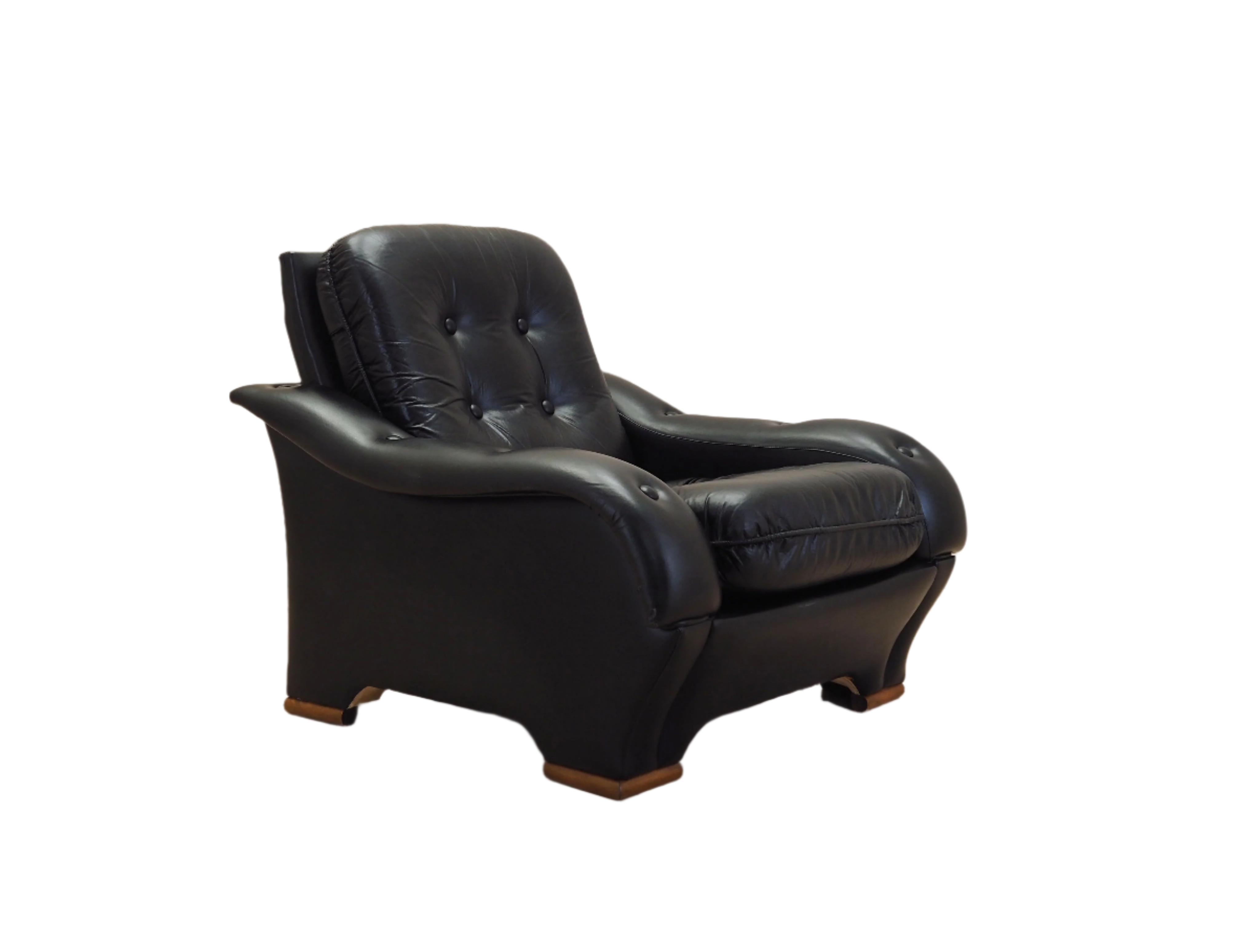 Black_armchair_Italian_design_1980s_production_Italy