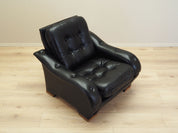 Black_armchair_Italian_design_1980s_production_Italy