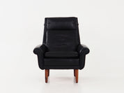 Black_leather_armchair_Danish_design_1970s_production_Denmark