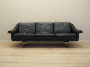 Black_leather_sofa_Danish_design_1960s_manufacturer_Eran_M_bler_designer_Aage_Christiansen
