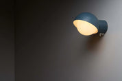 Blue_Wall_Sconce_B_L_leuchten