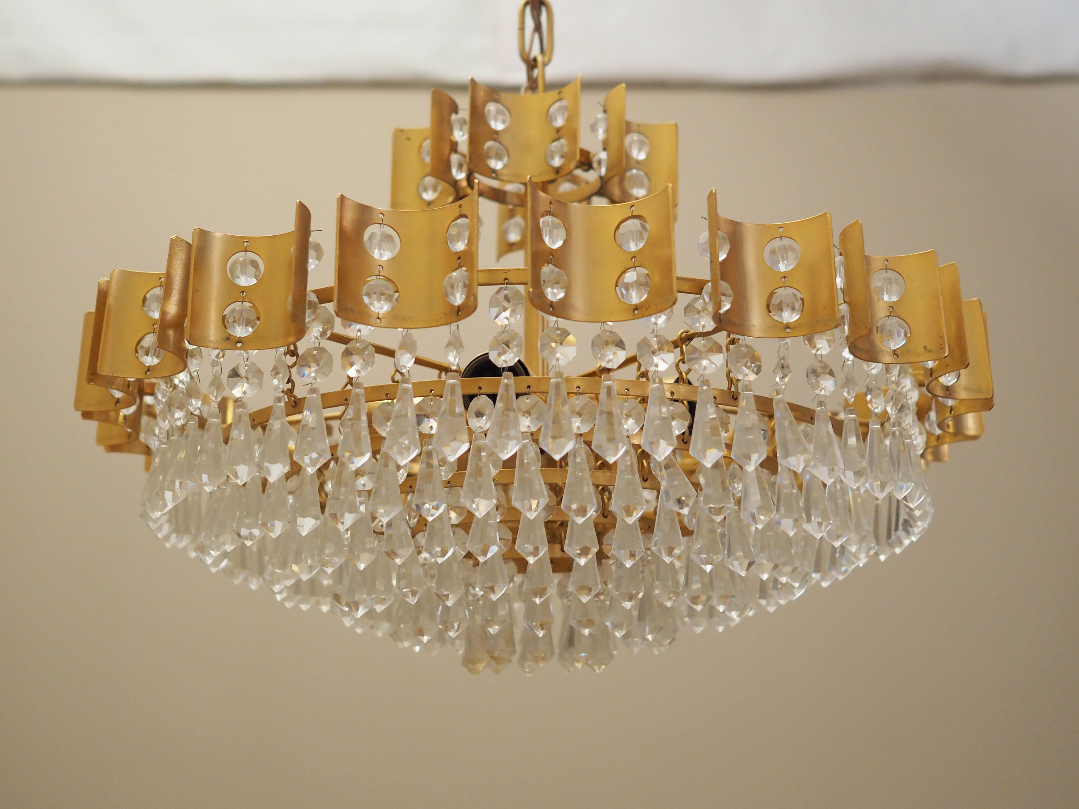 Brass_chandelier_in_Danish_design_1970s_production_Denmark