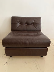 Brown_Armlesschair_in_Fiberglass_Shell