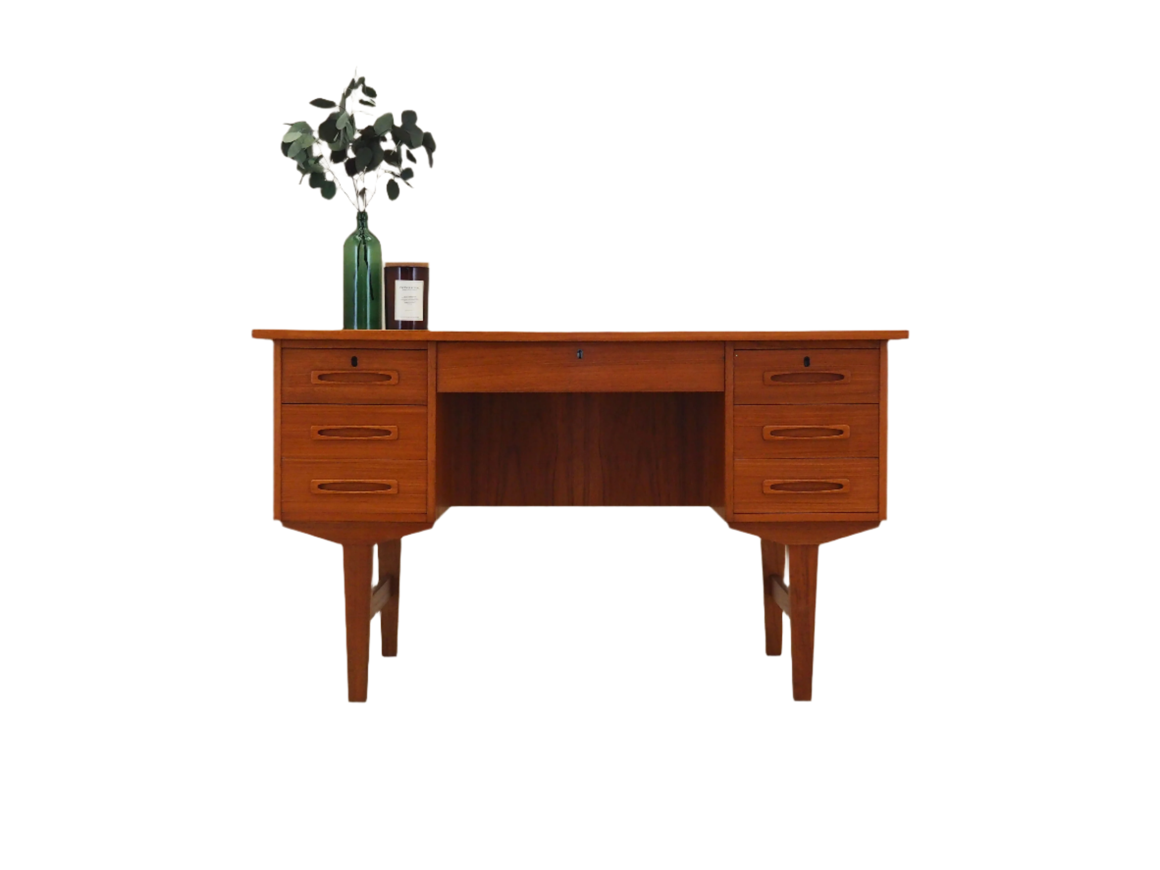 Brown_Teak_desk_Danish_design_from_1960s_production_Denmark