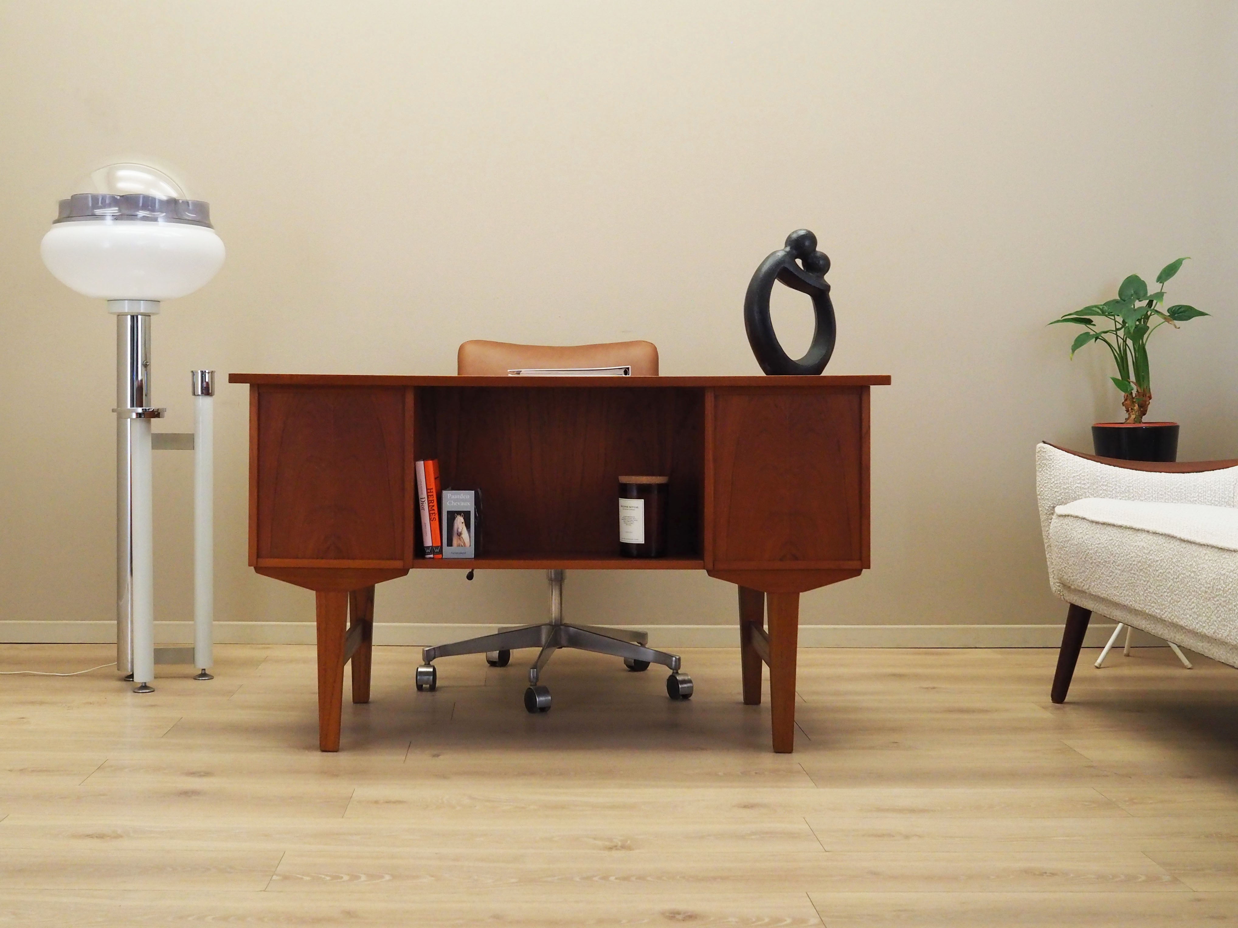 Brown_Teak_desk_Danish_design_from_1960s_production_Denmark