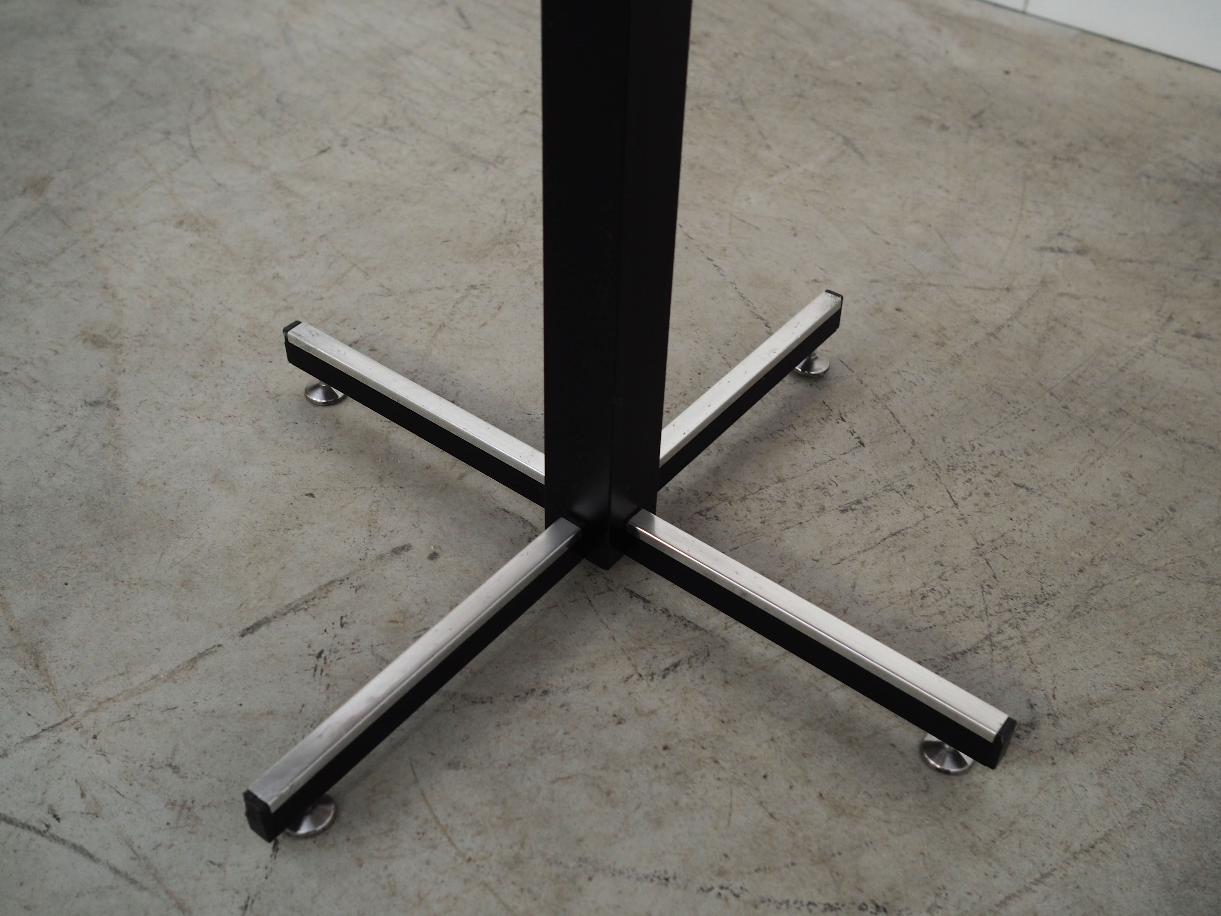 Chess_table_Danish_design_1970s_production_Denmark