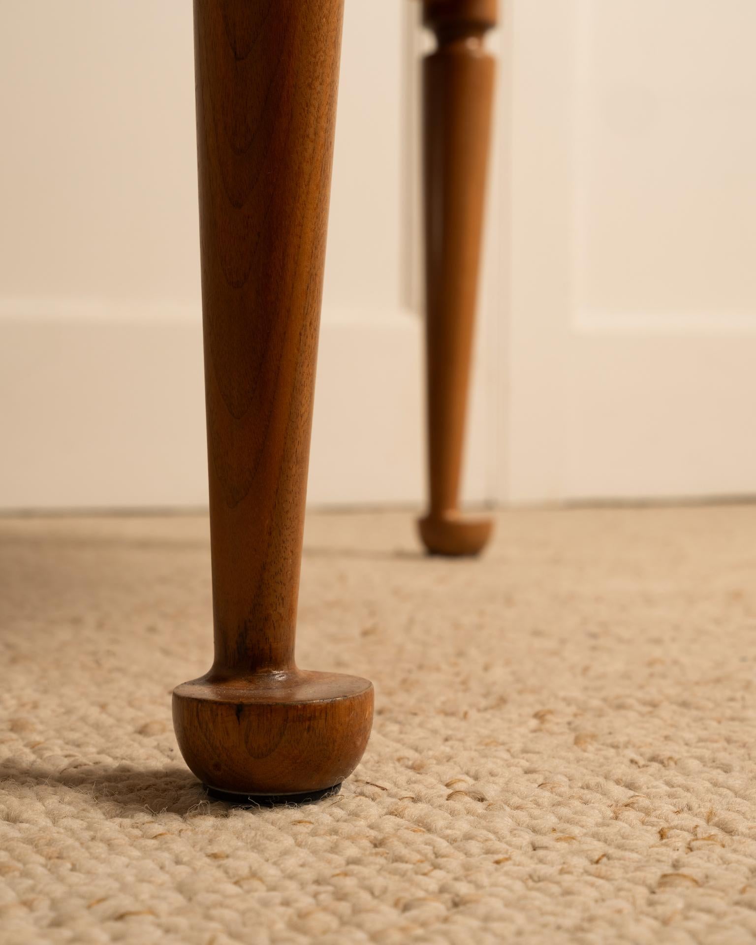 Circular_side_table_attributed_to_Josef_Frank_from_1940s