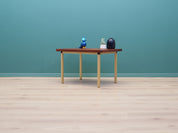 Coffee_table_Danish_design_1970s_production_Denmark