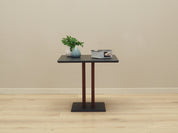 Coffee_table_Danish_design_1980s_production_Denmark