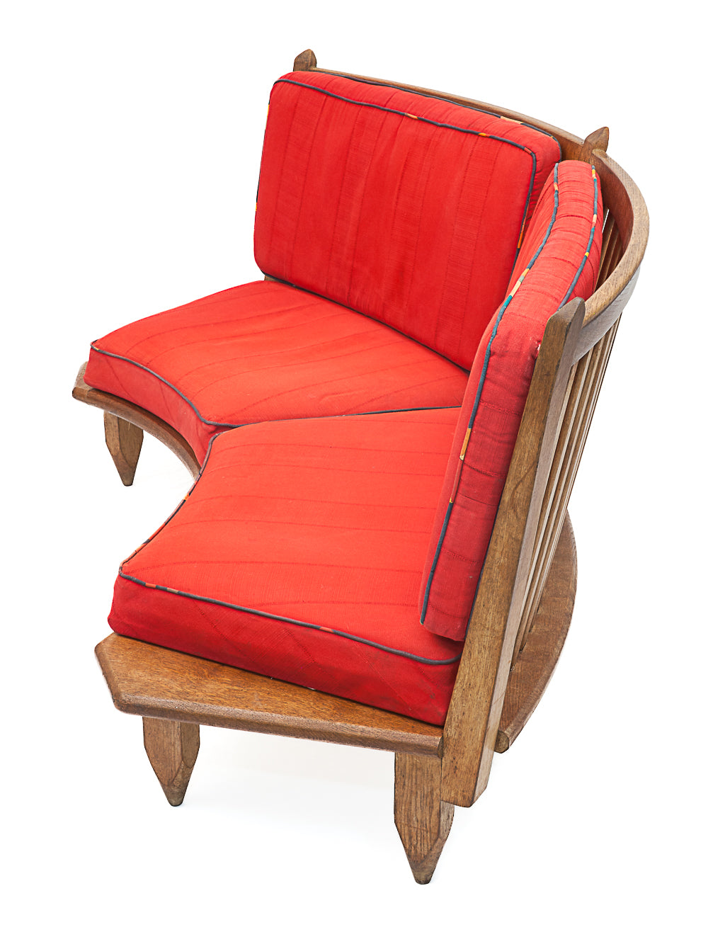 Curved_oak_bench_by_Guillerme_et_Chambron