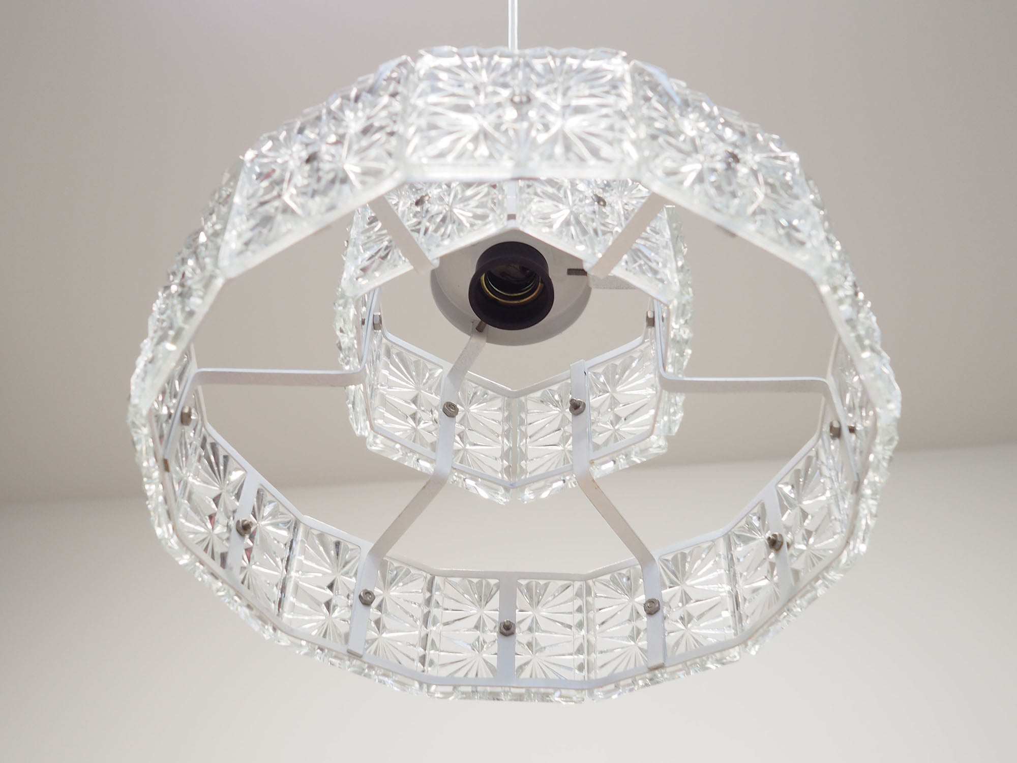 Danish_Glass_Pendant_Lamp_1970s