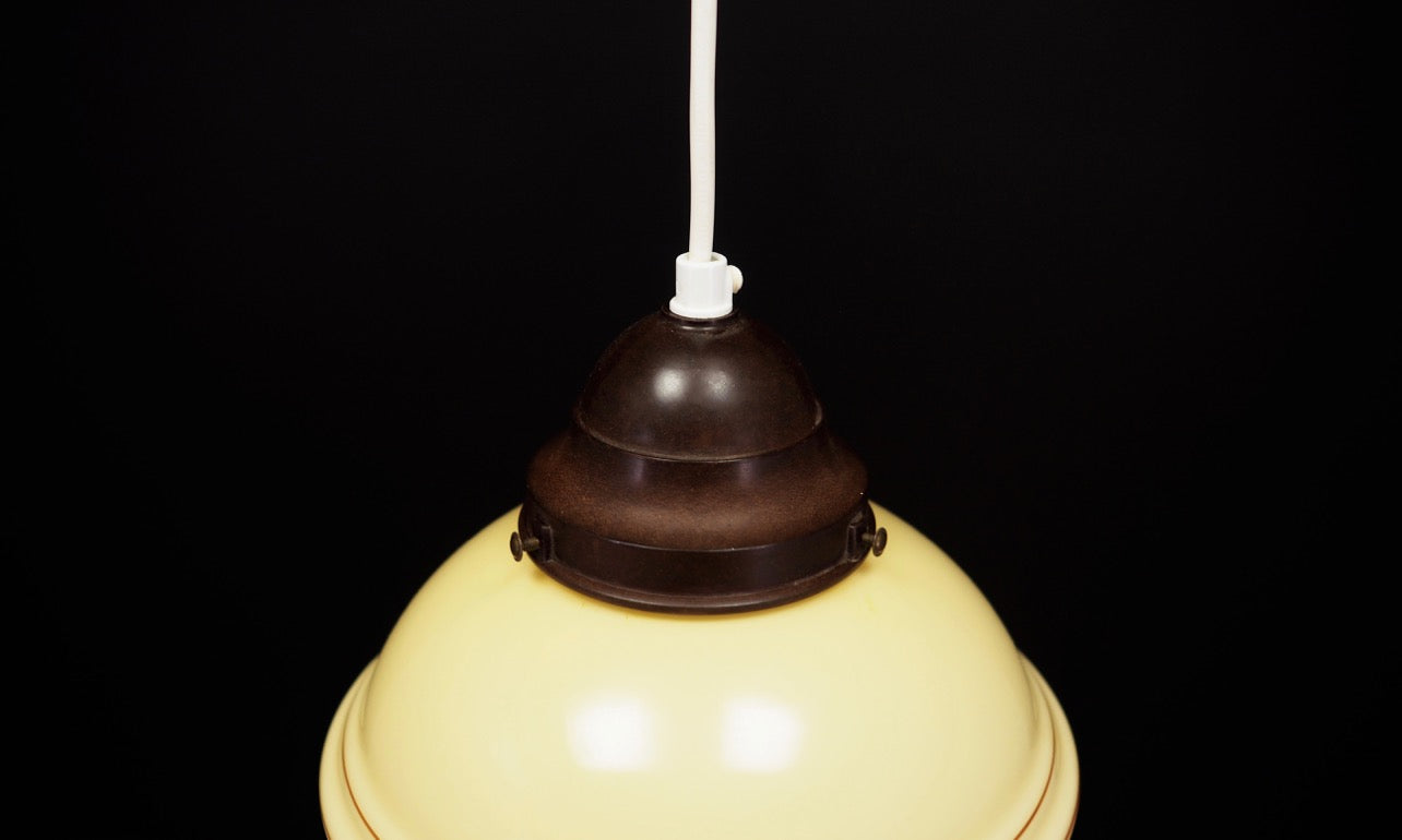 Danish_Glass_Pendant_Lamp_from_1970s_Denmark