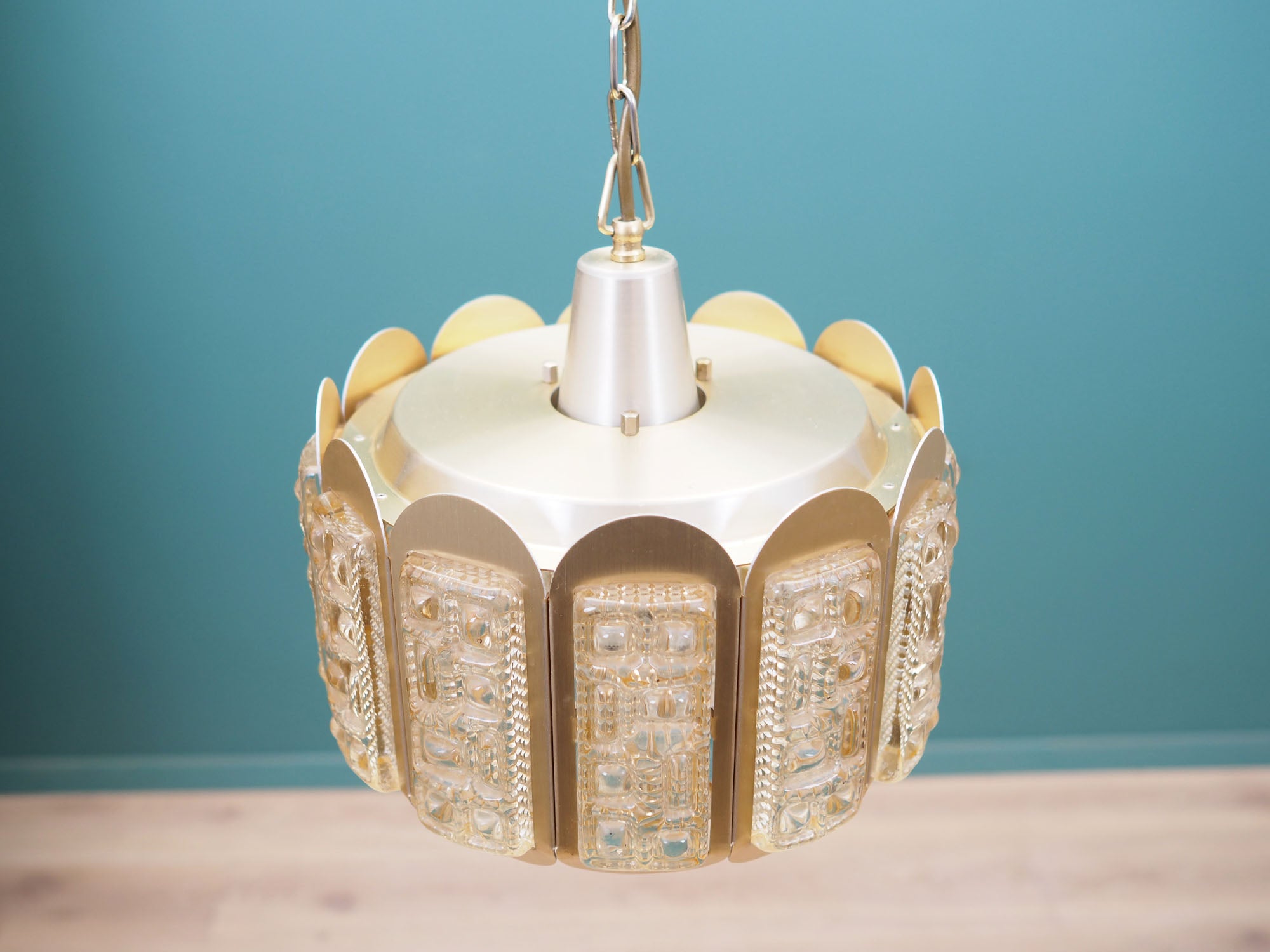 Danish_Pendant_Lamp_in_Gold_1960s