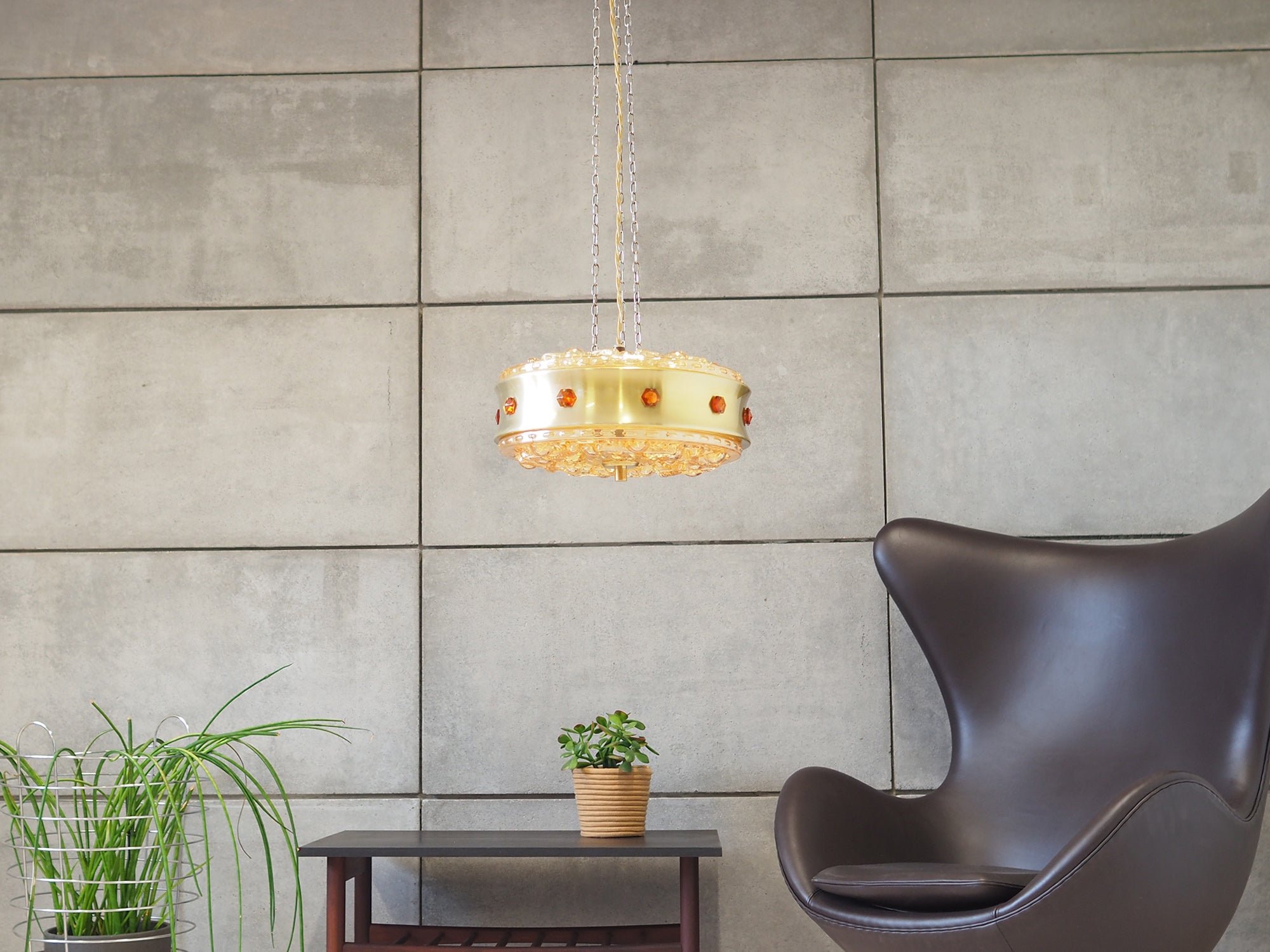 Danish_Pendant_lamp_in_Gold_1980s