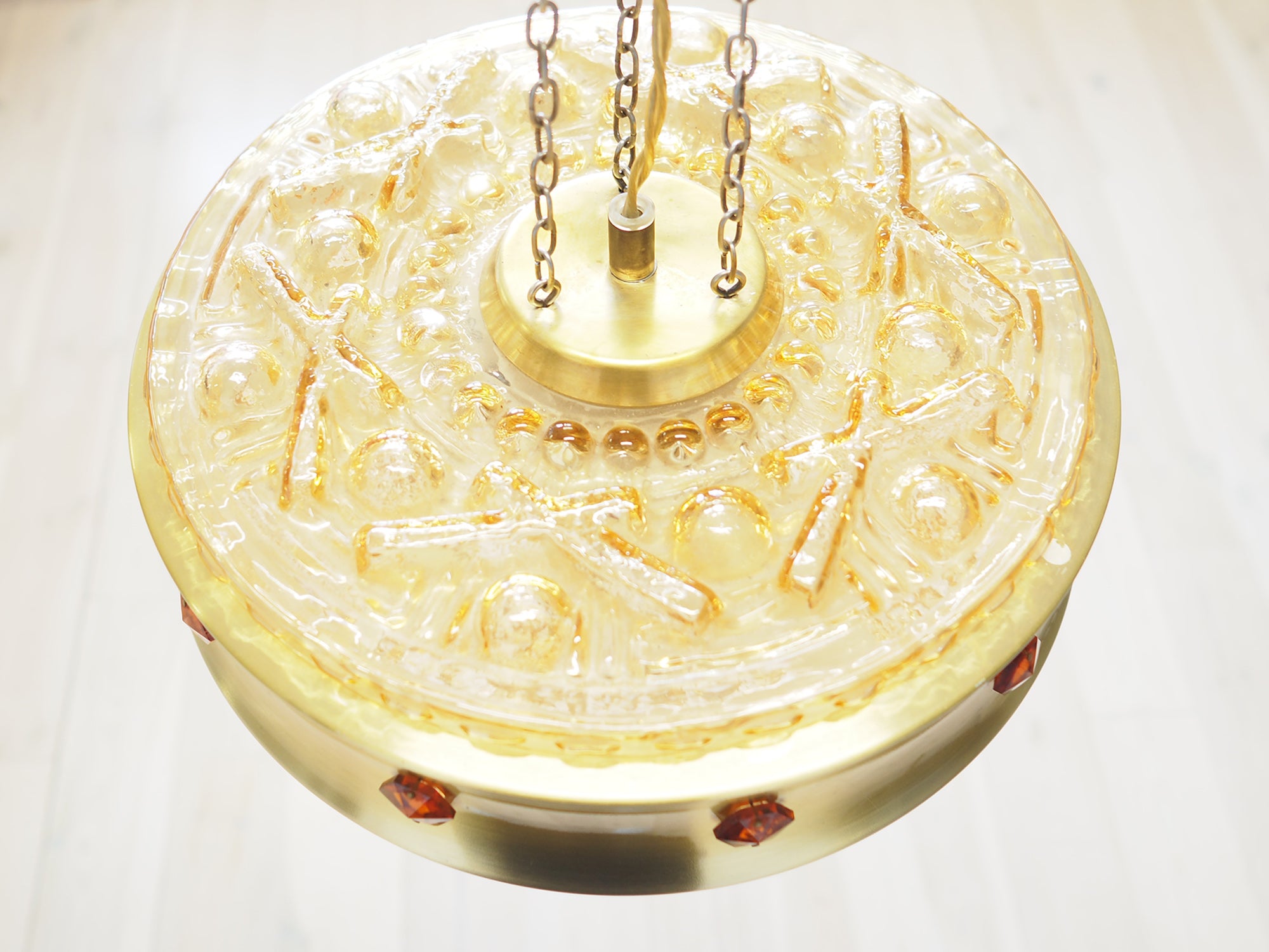 Danish_Pendant_lamp_in_Gold_1980s