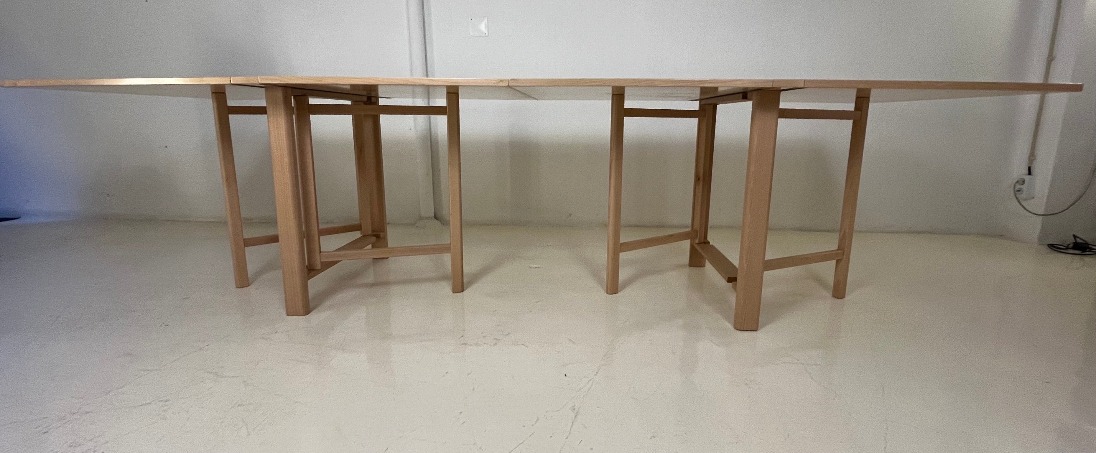 Dining_table_by_Bruno_Mathsson